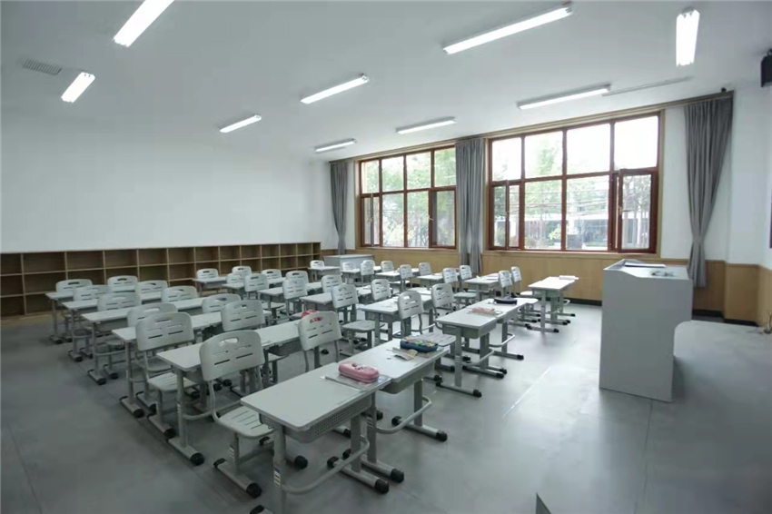 博仕有成课桌椅进驻唐山西那母君华小学(图3)